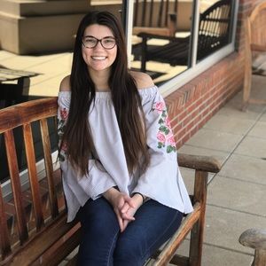 Meet your Posher, Kaitlyn